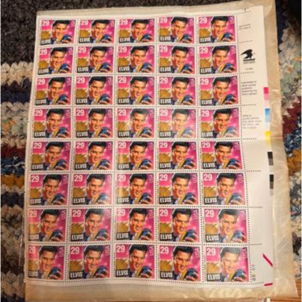 Vintage 1992 Music Series 29 Cent Elvis Presley 40 USA Stamp Sheet